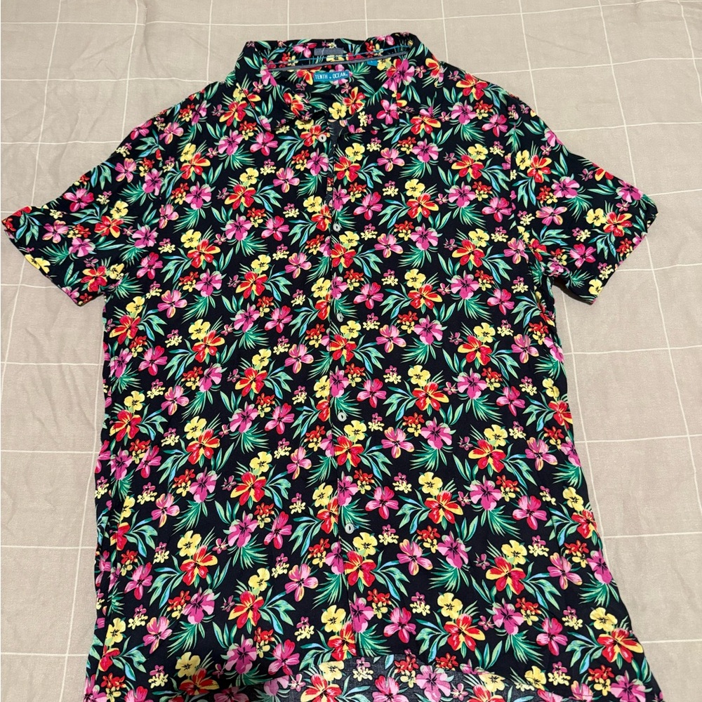 Tenth + Ocean L Men's Floral Tropical Hibiscus Short Sleeve Shirt